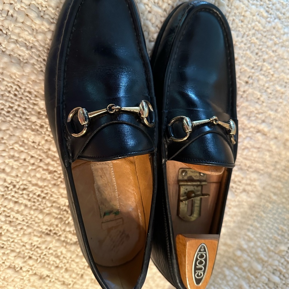 Men’s classic Gucci loafers. Black  leather